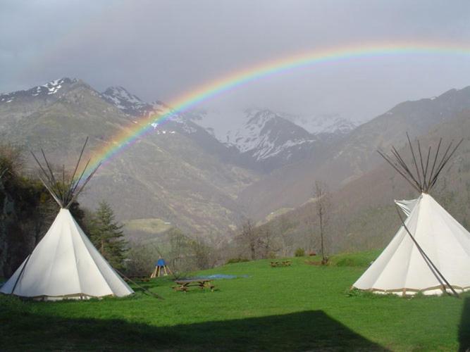 Hotel Tipi Nature Grand Confort à Gavarnie Extérieur photo